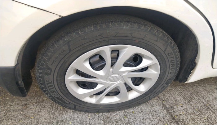 2009 Maruti Swift Dzire VDI, Diesel, Manual, 4,18,842 km, tyre