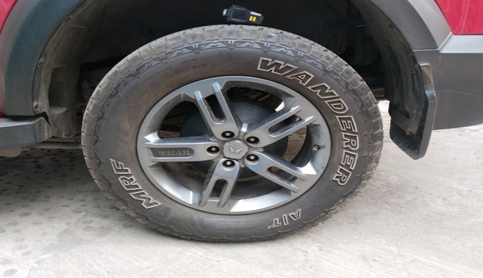 2023 Mahindra Thar LX D AT 4WD HT, Diesel, Automatic, 20,286 km, tyre