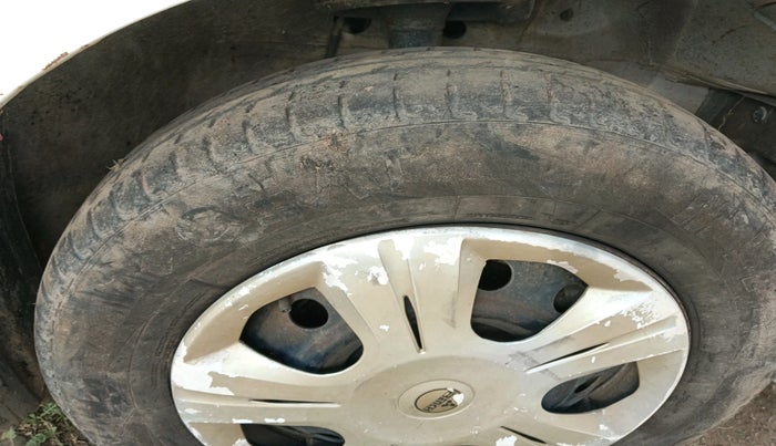 2011 Maruti Swift Dzire VDI, Diesel, Manual, 2,26,563 km, tyre