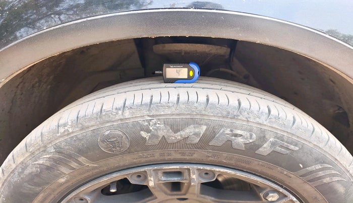 2016 Mahindra XUV500 W6, Diesel, Manual, 1,31,257 km, tyre