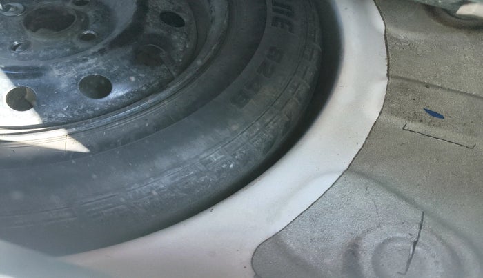 2014 Maruti Ritz VXI, Petrol, Manual, 54,086 km, tyre