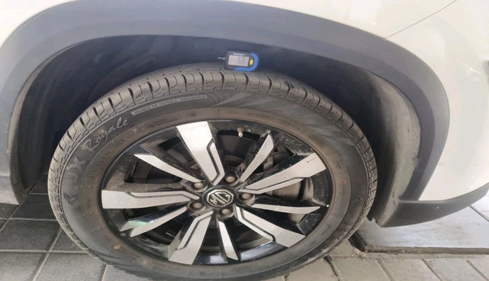 2020 MG HECTOR SHARP 1.5 DCT PETROL, Petrol, Automatic, 19,848 km, tyre