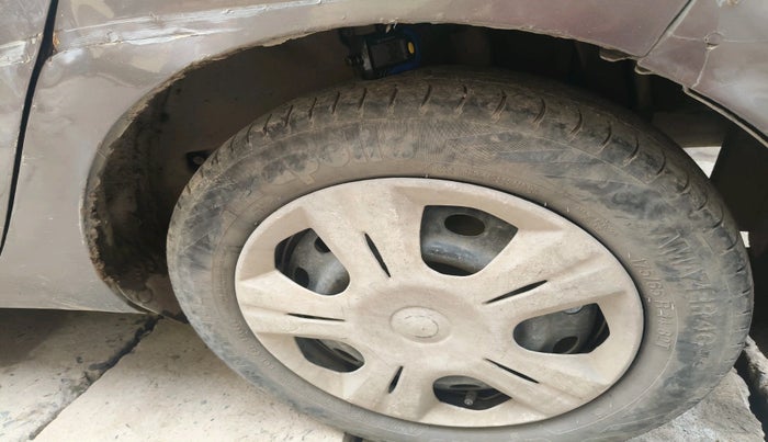 2016 Tata Tiago XZ PETROL, Petrol, Manual, 64,231 km, tyre