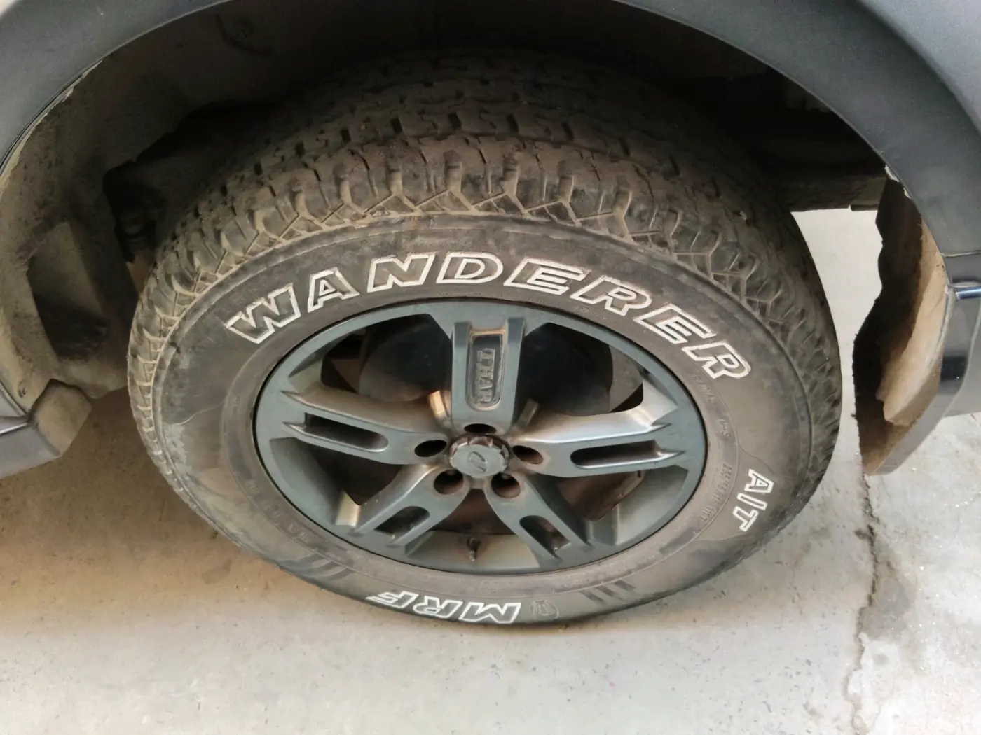 2022 Mahindra Thar LX D AT 4WD HT, Diesel, Automatic, 35,635 km, tyre