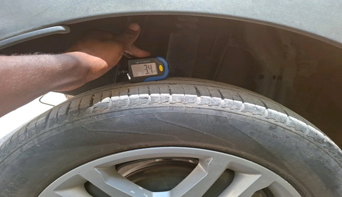 2019 Renault TRIBER RXZ, Petrol, Manual, 38,663 km, tyre