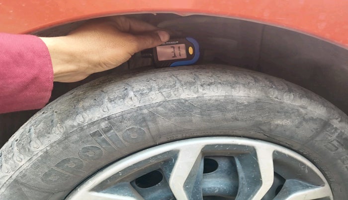 2021 Tata Tiago XT PETROL, Petrol, Manual, 72,668 km, tyre