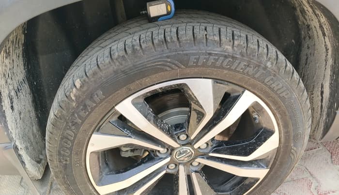 2025 MG HECTOR SHARP PRO 1.5 PETROL TURBO CVT PETROL, Petrol, Automatic, 10,826 km, tyre