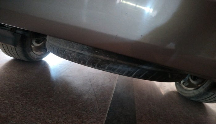 2016 Toyota Innova Crysta 2.7 ZX AT 7 STR, Petrol, Automatic, 87,622 km, tyre