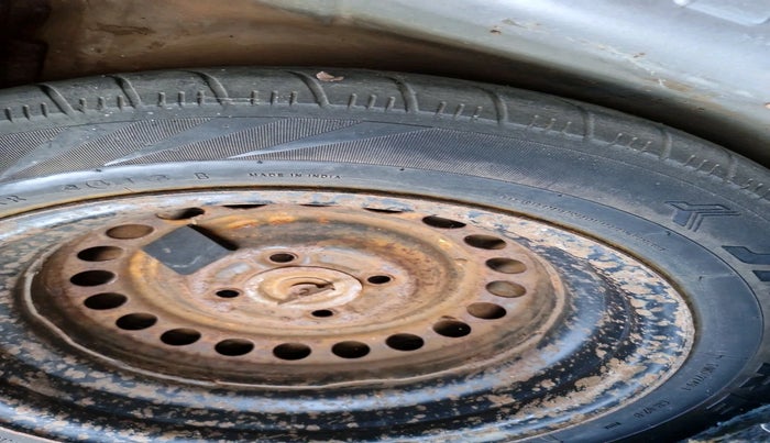 2014 Honda Brio S MT, Petrol, Manual, 66,061 km, tyre