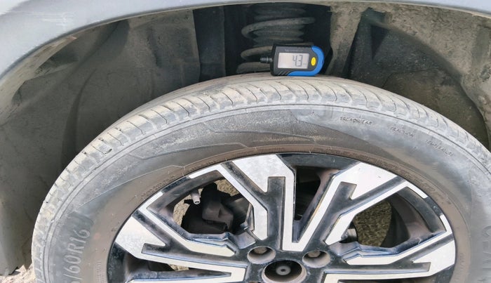 2021 Renault Kiger RXZ AMT, Petrol, Automatic, 63,859 km, tyre