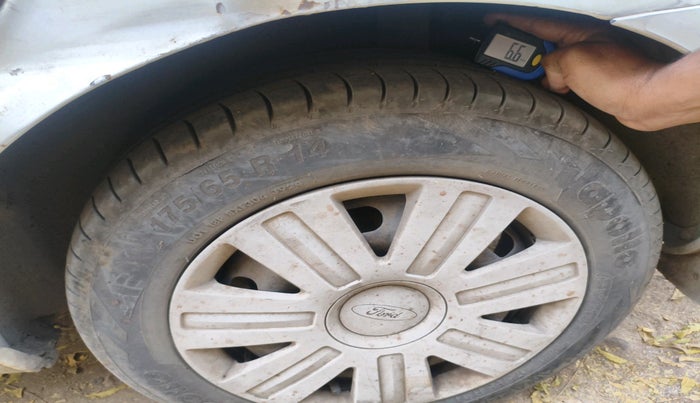 2011 Ford Fiesta EXI 1.4 DIESEL, Diesel, Manual, 1,66,032 km, tyre