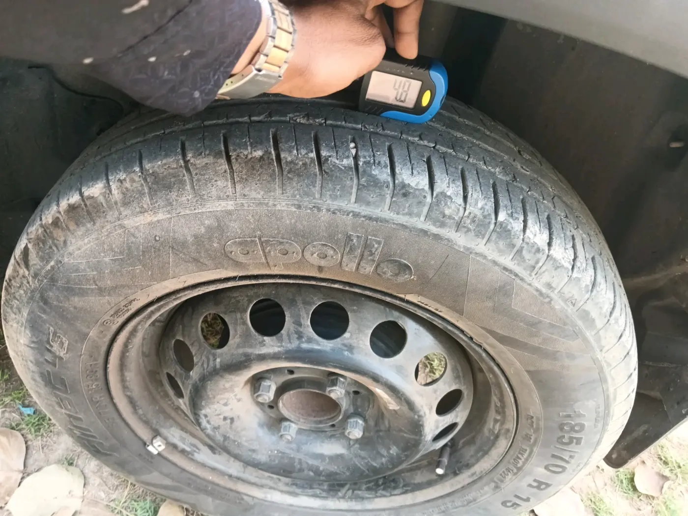 2022 Tata PUNCH ADVENTURE AMT, Petrol, Automatic, 68,285 km, tyre