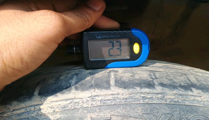 2011 Toyota Etios G, Petrol, Manual, 1,50,532 km, tyre