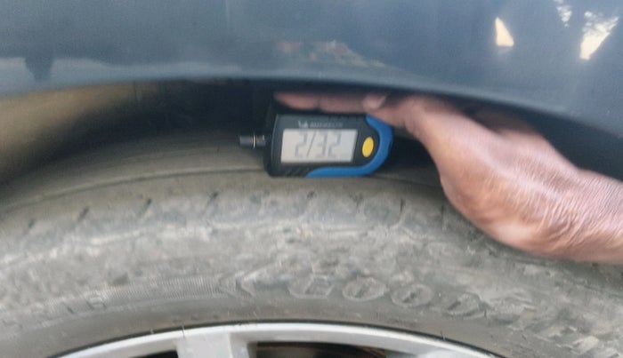 2022 Volkswagen Polo HIGHLINE PLUS 1.0, Petrol, Manual, 1,24,477 km, tyre