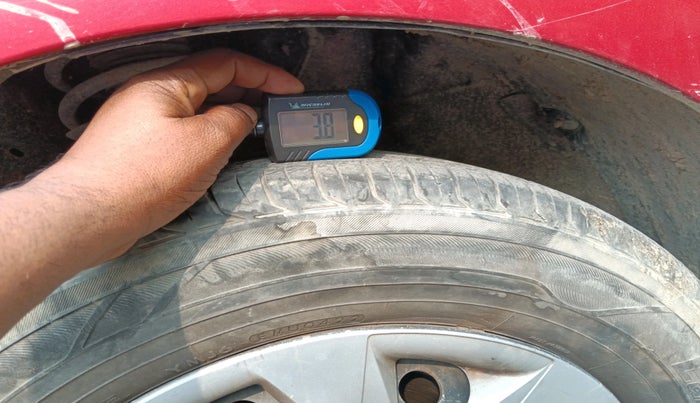 2014 Hyundai Elite i20 SPORTZ 1.2, CNG, Manual, 1,16,720 km, tyre