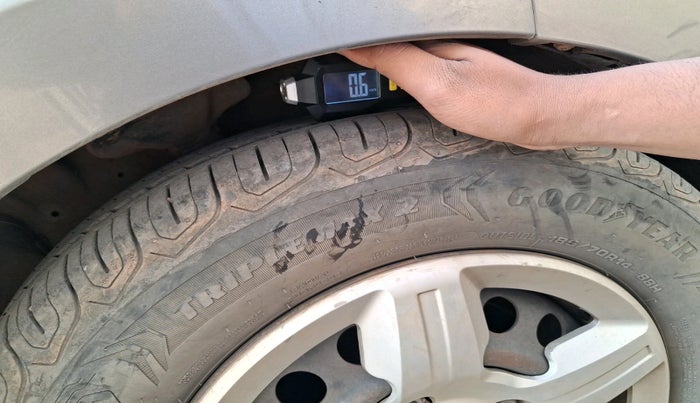 2013 Chevrolet Enjoy 1.3 LS 8 STR, Diesel, Manual, 1,77,572 km, tyre