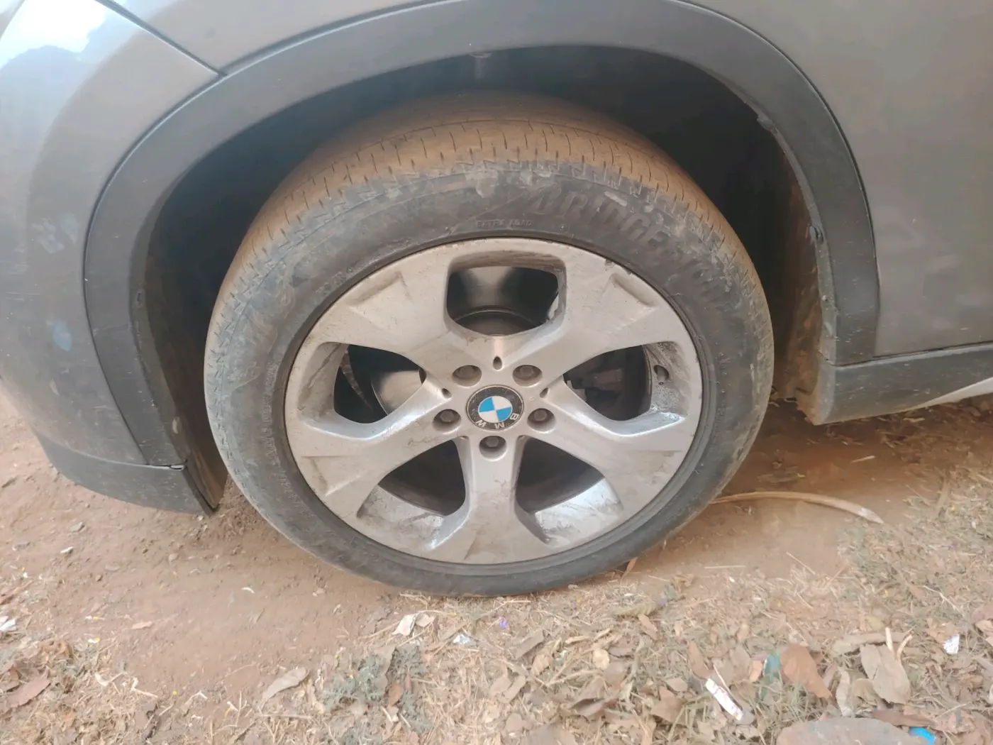 2012 BMW X1 sDrive20d, Diesel, Automatic, 1,37,122 km, tyre