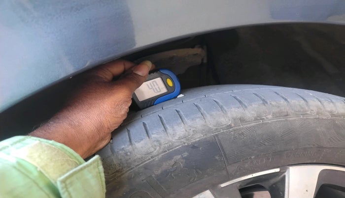 2022 Skoda SLAVIA STYLE 1.5L TSI MT, Petrol, Manual, 58,693 km, tyre