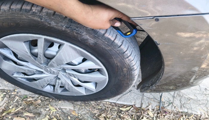 2019 Maruti Baleno SIGMA PETROL 1.2, Petrol, Manual, 1,17,55,000 km, tyre