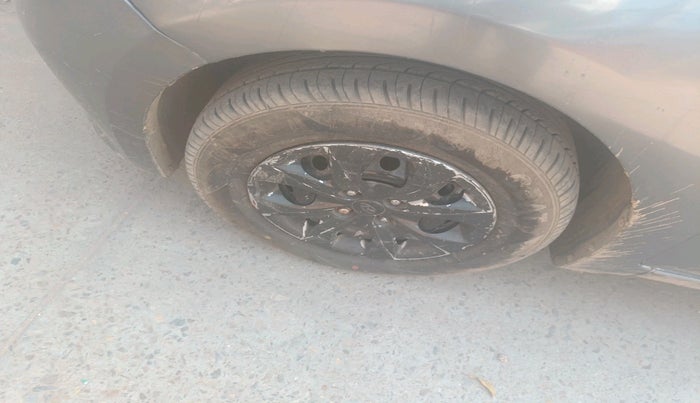 2016 Hyundai Elite i20 MAGNA 1.2, CNG, Manual, 79,574 km, tyre