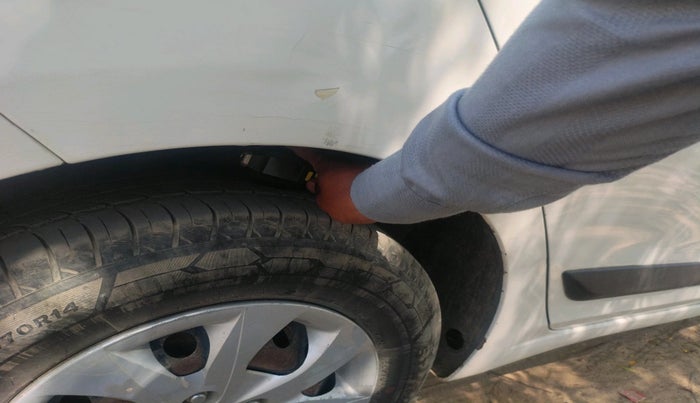 2015 Hyundai Elite i20 SPORTZ 1.4 CRDI, Diesel, Manual, 1,32,000 km, tyre