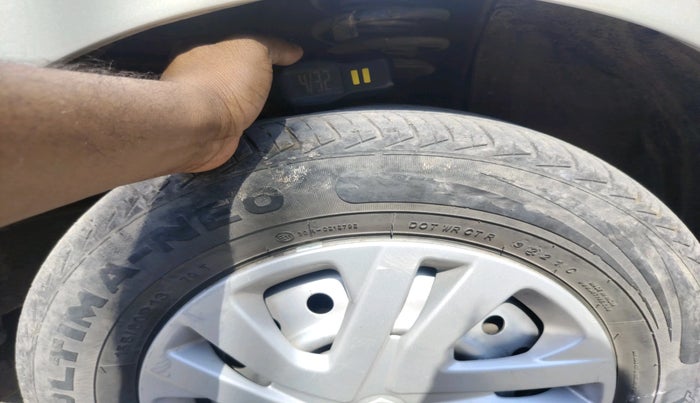 2021 Maruti New Wagon-R LXI CNG (O) 1.0, CNG, Manual, 64,100 km, tyre