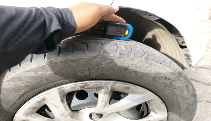 2017 Hyundai Grand i10 SPORTZ U2 1.2 CRDI, Diesel, Manual, 1,25,461 km, tyre