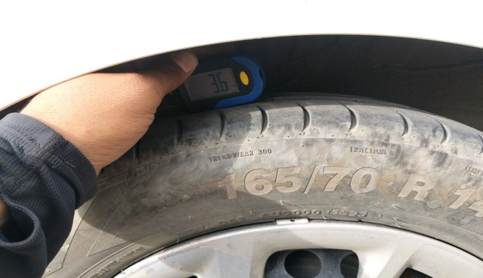 2017 Hyundai Grand i10 SPORTZ U2 1.2 CRDI, Diesel, Manual, 1,25,461 km, tyre