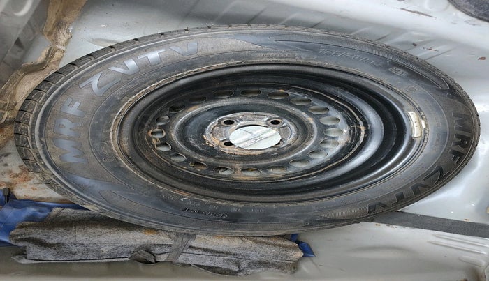 2021 Honda Amaze 1.2L I-VTEC V, Petrol, Manual, 1,40,360 km, tyre