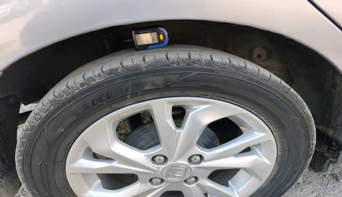 2021 Honda Amaze 1.2L I-VTEC V, Petrol, Manual, 1,40,360 km, tyre