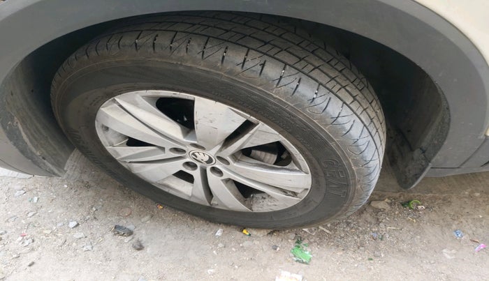 2022 Skoda KUSHAQ AMBITION 1.0L TSI MT, Petrol, Manual, 97,442 km, tyre