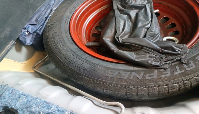 2022 Nissan MAGNITE XE, Petrol, Manual, 24,715 km, tyre