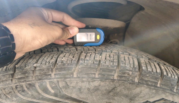 2015 Mahindra XUV500 W6, Diesel, Manual, 73,719 km, tyre