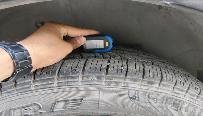 2015 Mahindra XUV500 W6, Diesel, Manual, 73,719 km, tyre