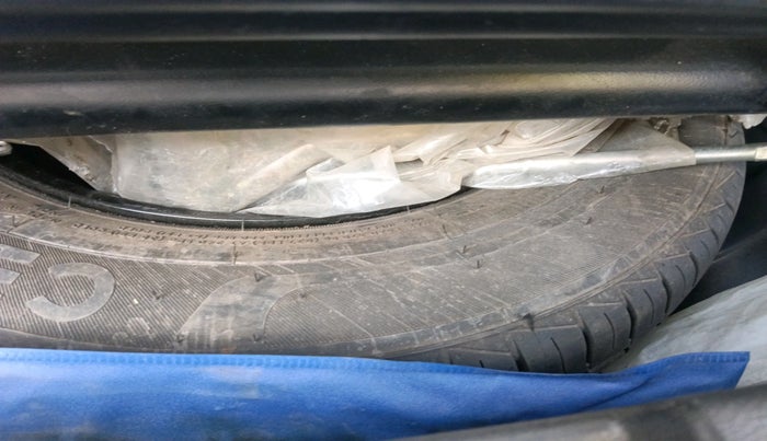 2023 Maruti Alto LXI OPT CNG, CNG, Manual, 48,139 km, tyre