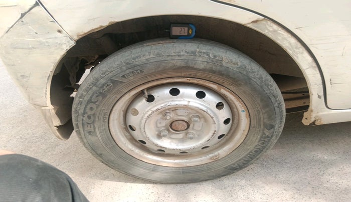 2011 Maruti Wagon R 1.0 LXI, CNG, Manual, 1,59,141 km, tyre