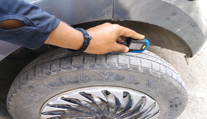 2022 Hyundai NEW SANTRO SPORTZ EXECUTIVE MT CNG, CNG, Manual, 51,422 km, tyre