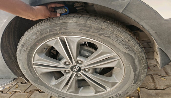 2017 Hyundai Creta SX PLUS 1.6 PETROL SPECIAL EDITION, Petrol, Manual, 85,468 km, tyre