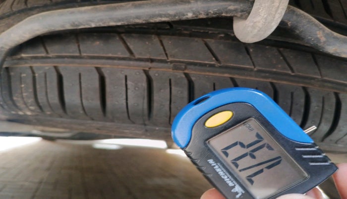 2020 Maruti XL6 ZETA MT, Petrol, Manual, 69,643 km, tyre