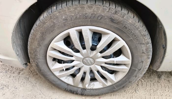 2018 Maruti Celerio VXI CNG, CNG, Manual, 97,875 km, tyre