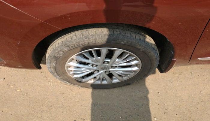 2019 Maruti Ertiga ZXI+ SHVS, Petrol, Manual, 25,399 km, tyre