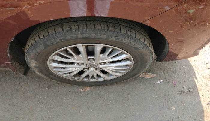 2019 Maruti Ertiga ZXI+ SHVS, Petrol, Manual, 25,399 km, tyre