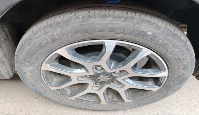 2022 Maruti XL6 ALPHA PLUS MT, Petrol, Manual, 70,338 km, tyre