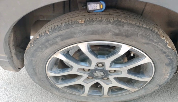 2022 Maruti XL6 ALPHA PLUS MT, Petrol, Manual, 70,338 km, tyre