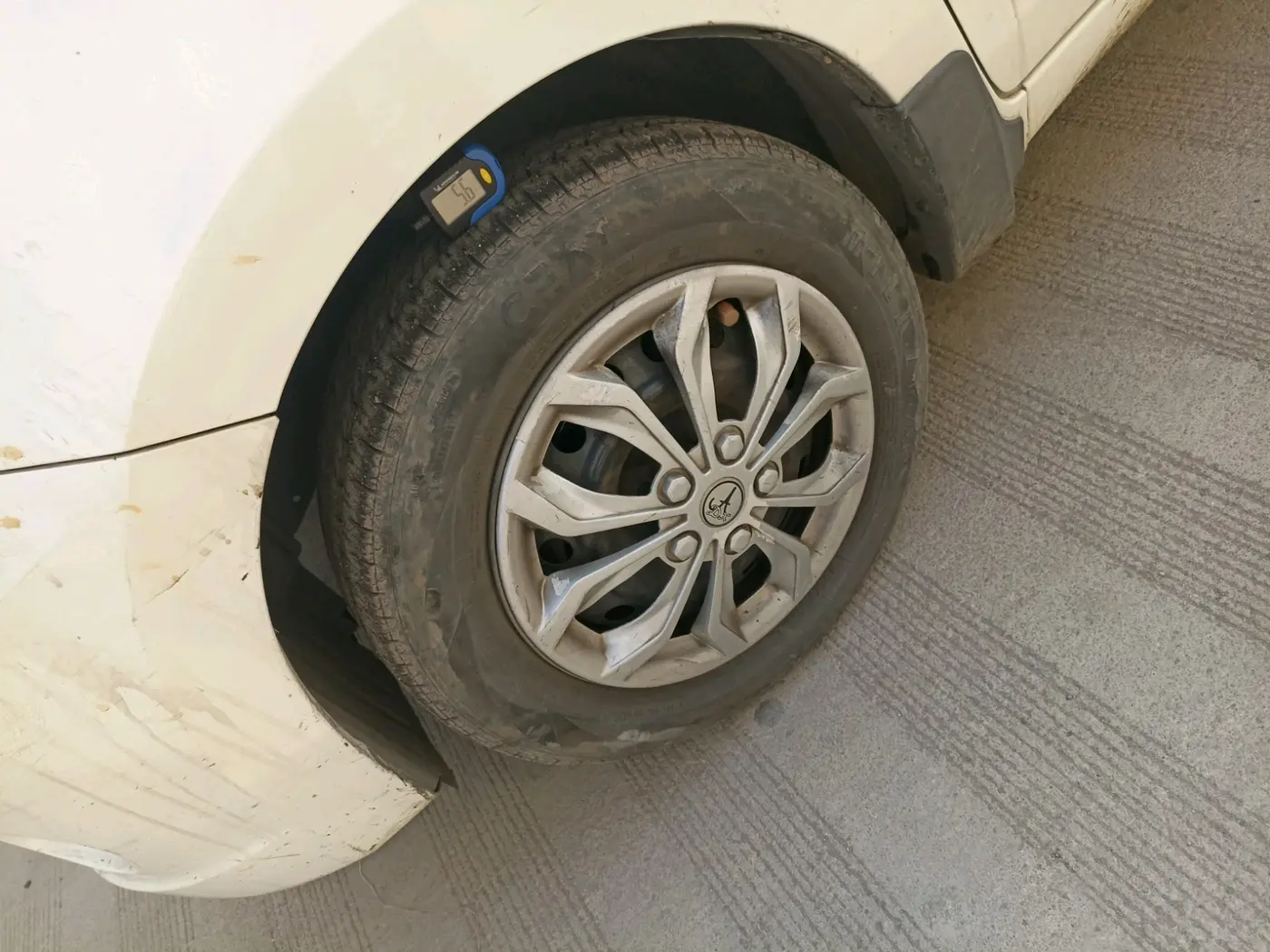 2014 Maruti Celerio VXI, CNG, Manual, 1,82,785 km, tyre