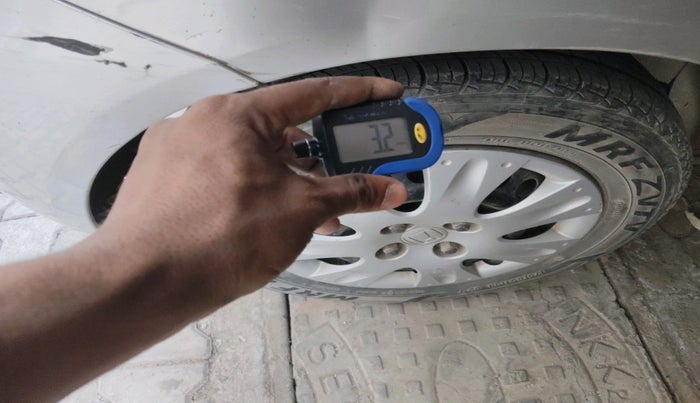 2012 Honda Brio S MT, Petrol, Manual, 61,832 km, tyre