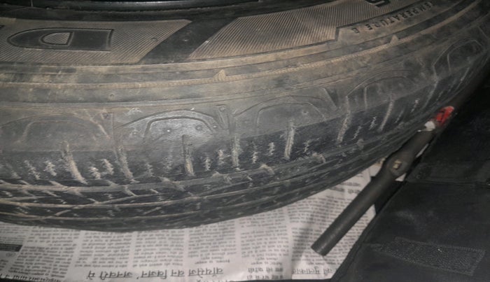 2019 Jeep Compass SPORT 2.0 DIESEL, Diesel, Manual, 1,52,433 km, tyre