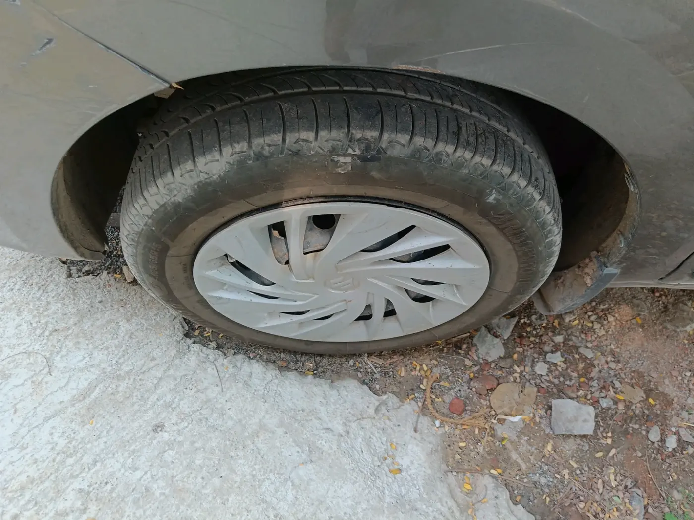 2020 Maruti Ertiga VXI CNG, CNG, Manual, 1,50,000 km, tyre