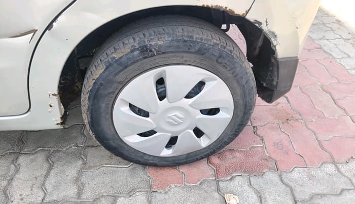 2015 Maruti Celerio ZDI, Diesel, Manual, 1,82,237 km, tyre