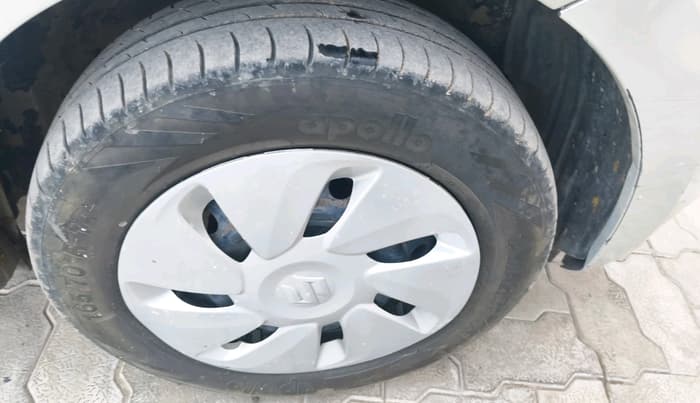2015 Maruti Celerio ZDI, Diesel, Manual, 1,82,237 km, tyre